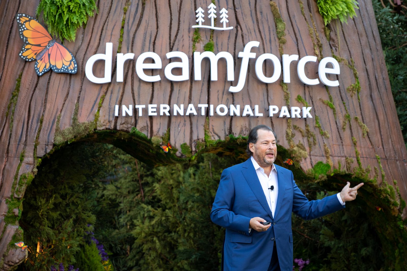 Marc Benioff Sales Force Dream Force