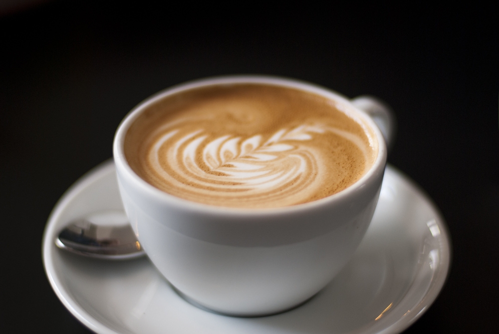 8 redenen waarom dat extra kopje koffie op het werk juist goed is