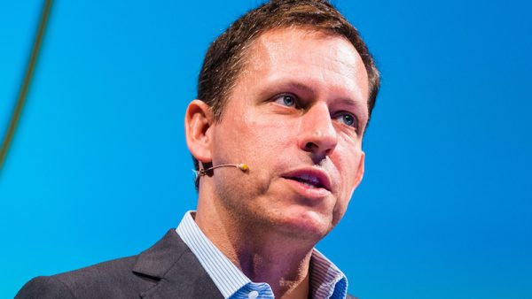 Als oprichter van Paypal en investeerder bij Facebook, LinkedIn en SpaceX heeft Peter Thiel tegendraadse ideeën. Dit is hoe je een doorbraakbedrijf bouwt.