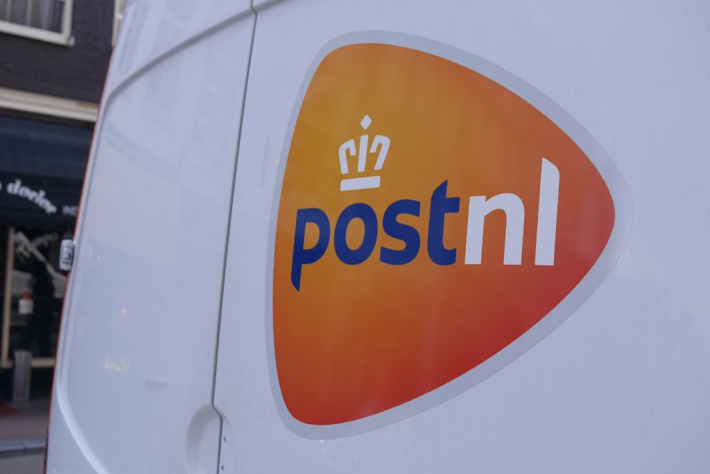 PostNL stuurt kantoorpersoneel de straat op &#8211; Banken werken niet meer mee aan Eerlijke Bankwijzer