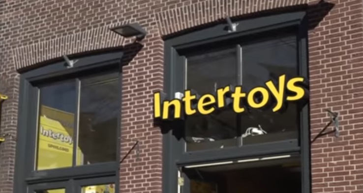 Wellicht redding Intertoys door franchisenemers &#8211; Nederland behoudt hoogste kredietstatus