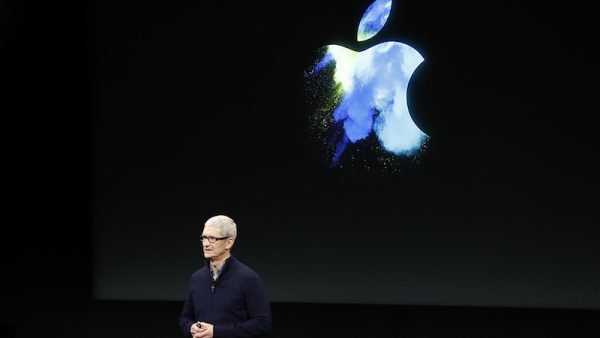 Na een boek geschreven te hebben over Steve Jobs én Tim Cooke, weet Wired-journalist Leander Kahney het zeker: Cooke is de beste leider van Apple.