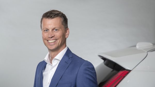 Het lange termijndoel van Volvo dat er in 2020 niemand meer zal verongelukken of zwaargewond raakt in een nieuwe Volvo is moet vanaf volgend jaar worden waargemaakt. Hoe zorg je ervoor dat een internationaal doel lokaal gaat leven? Herrik van der Gaag, CEO Volvo Car Nederland, vertelt.