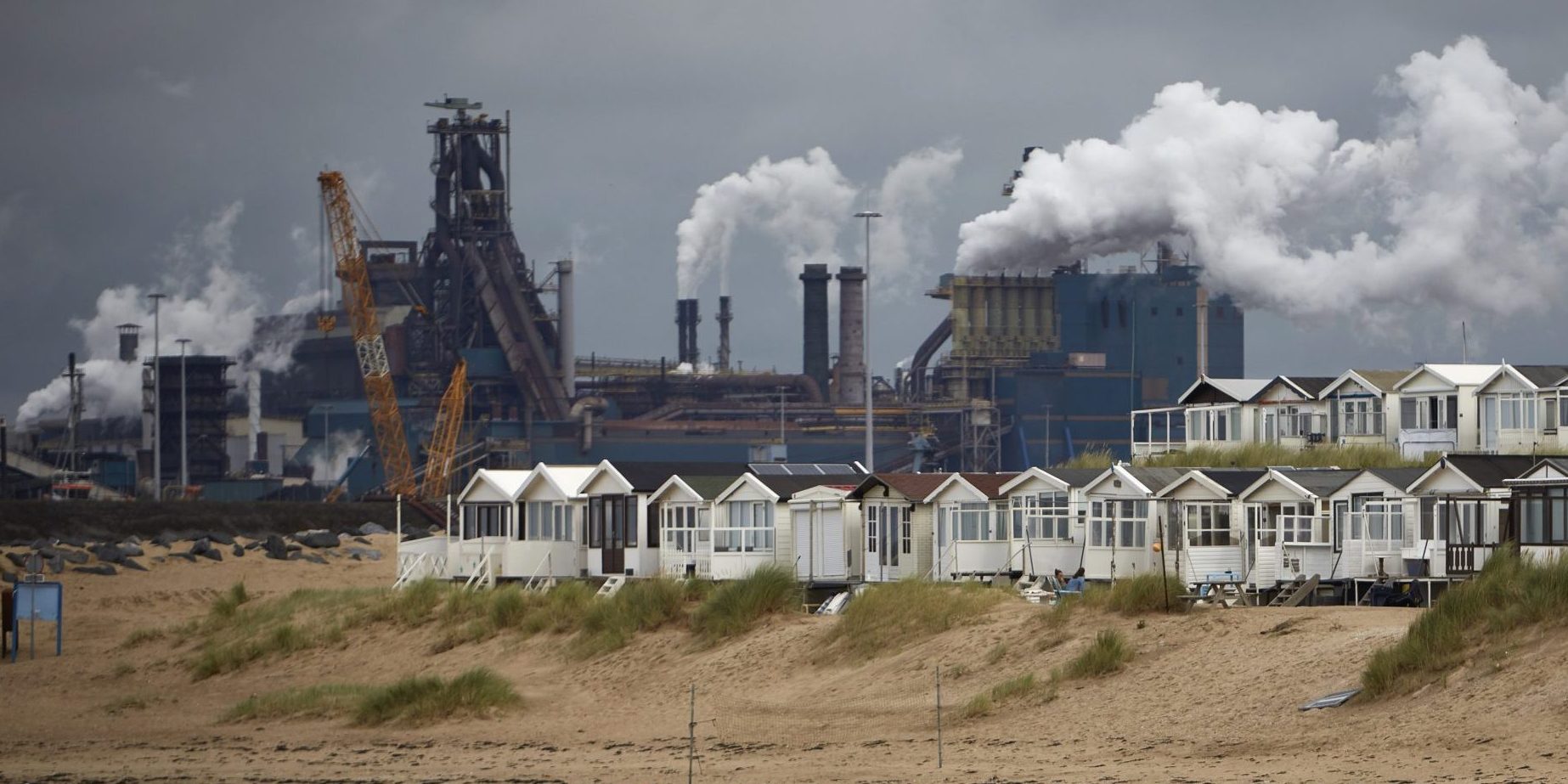 Tata Steel Nederland schrapt 800 banen om kosten te besparen