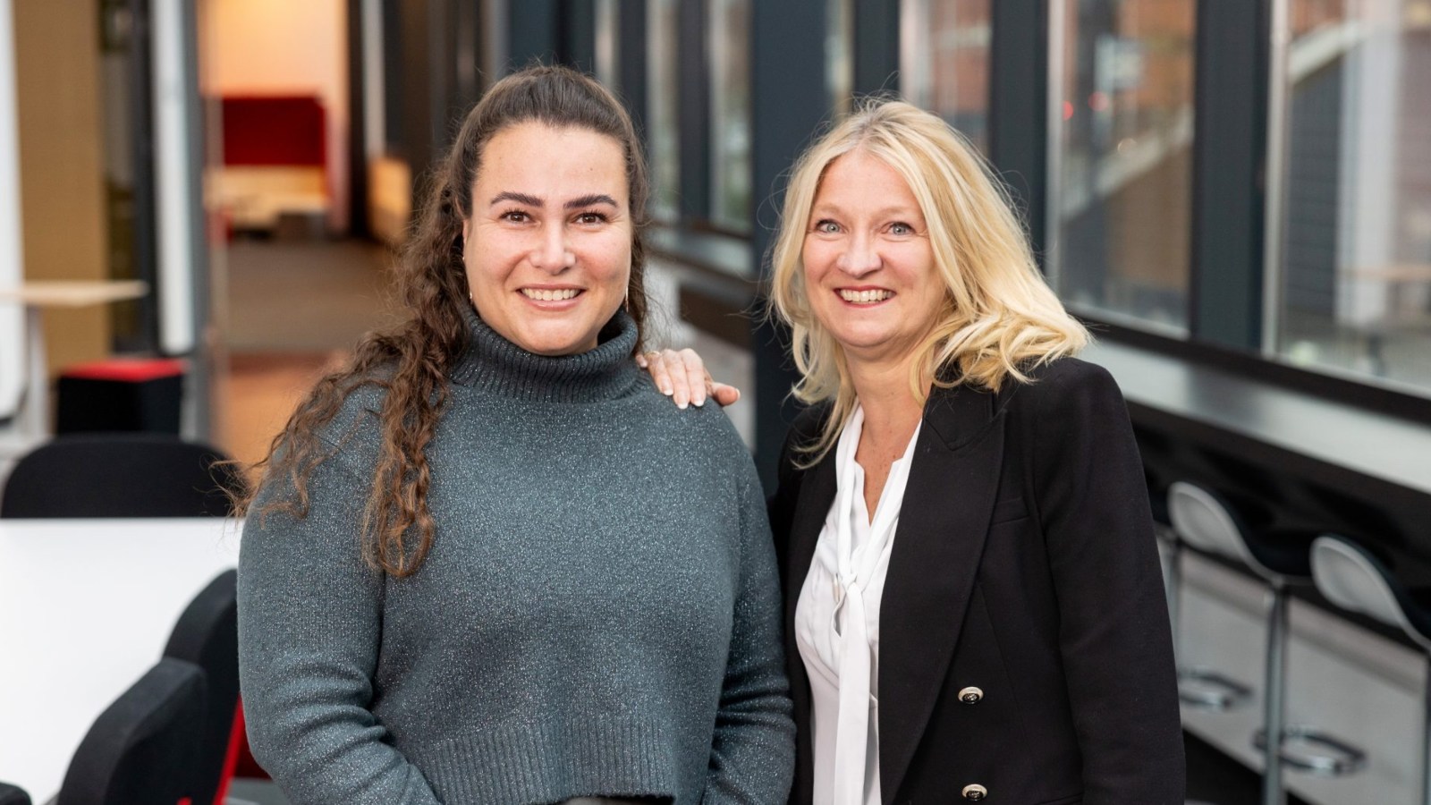 Benelux Apps Leader Monic van Aarle en Benelux Channel Lead Samara Lalmy van Oracle