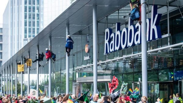 rabobank utrecht extinction rebellion greenpeace