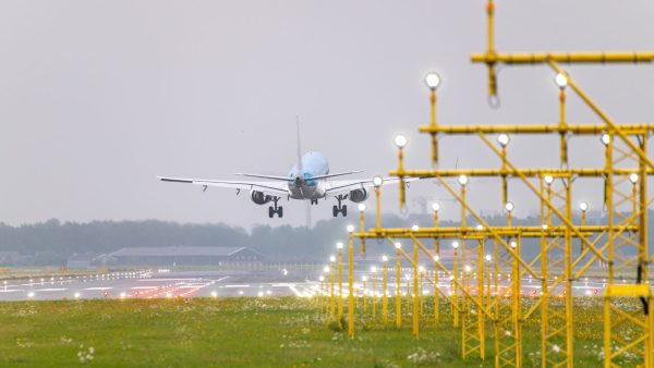 schiphol luchthaven amsterdam vliegtuig klm