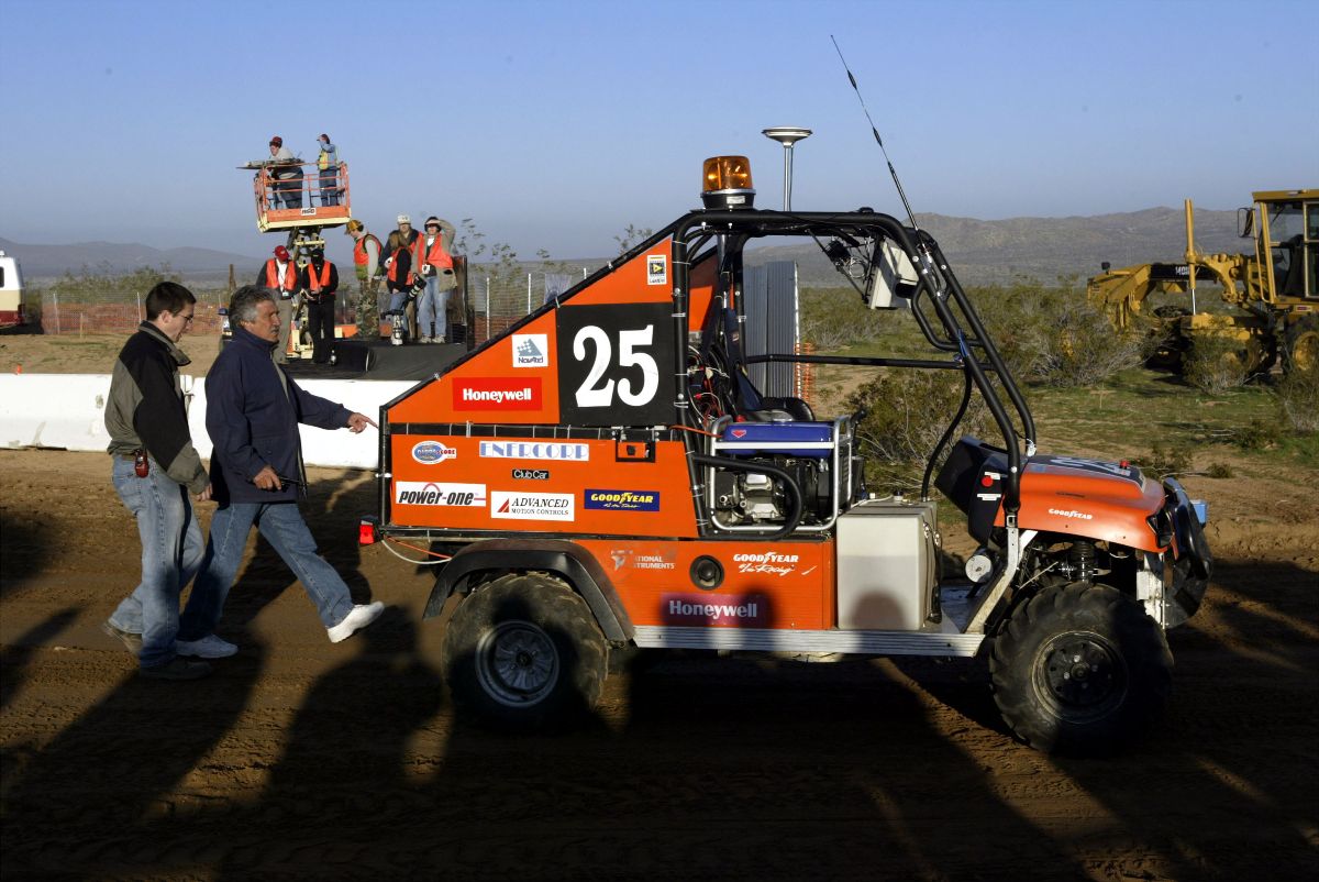darpa challenge zelfrijdende auto 2004