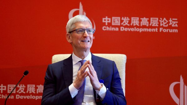 apple in china tim cook