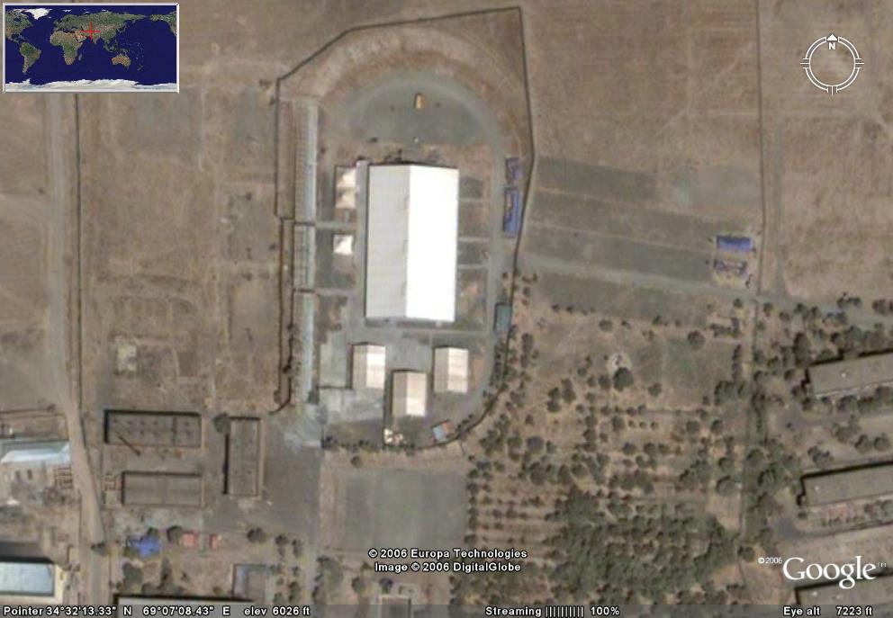 De hal in Kabul, gezien op Google Earth